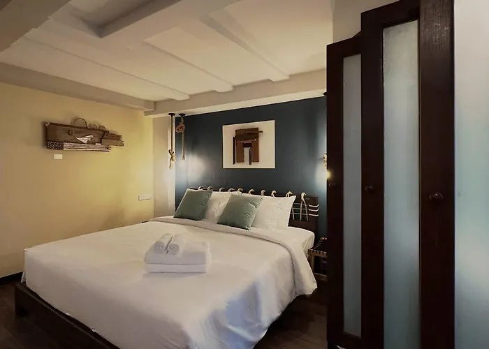 Belivin'98 Sense Of Pier Sathorn Aparthotel 4*